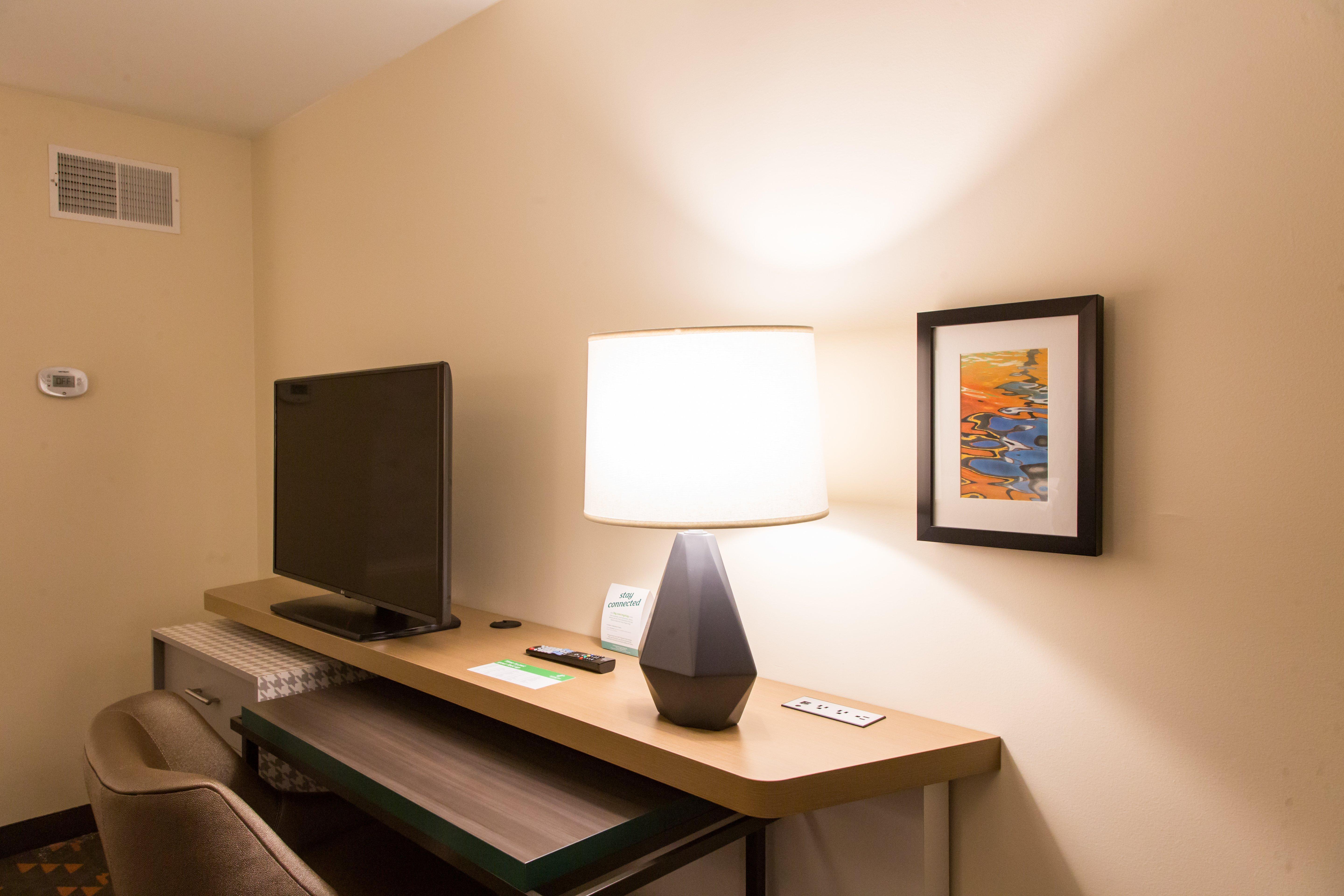 Holiday Inn Hotel & Suites - Mount Pleasant By Ihg Exterior photo