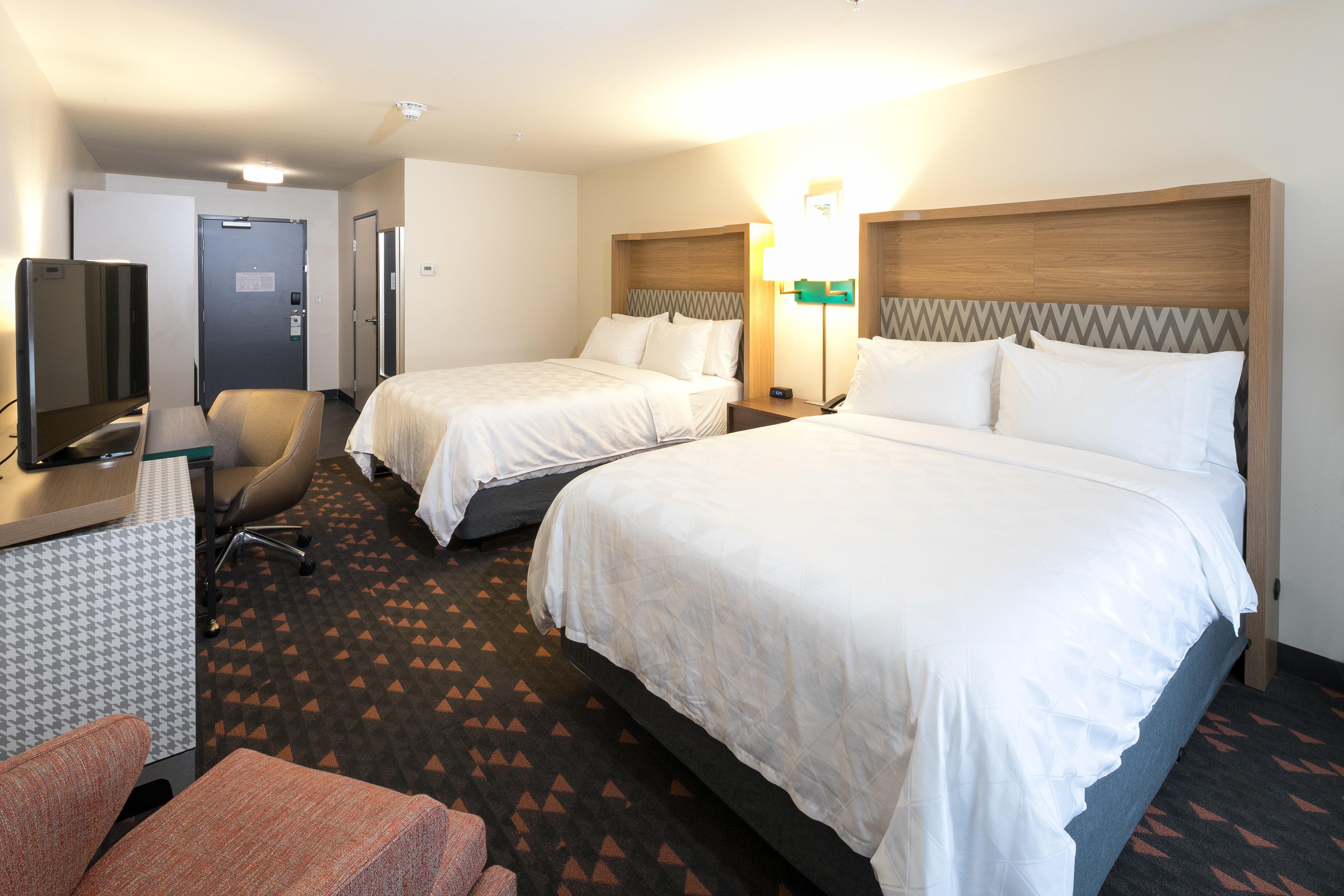 Holiday Inn Hotel & Suites - Mount Pleasant By Ihg Exterior photo
